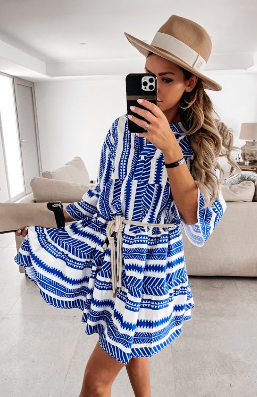 Women’s Mid Sleeve Geometric Print Dress